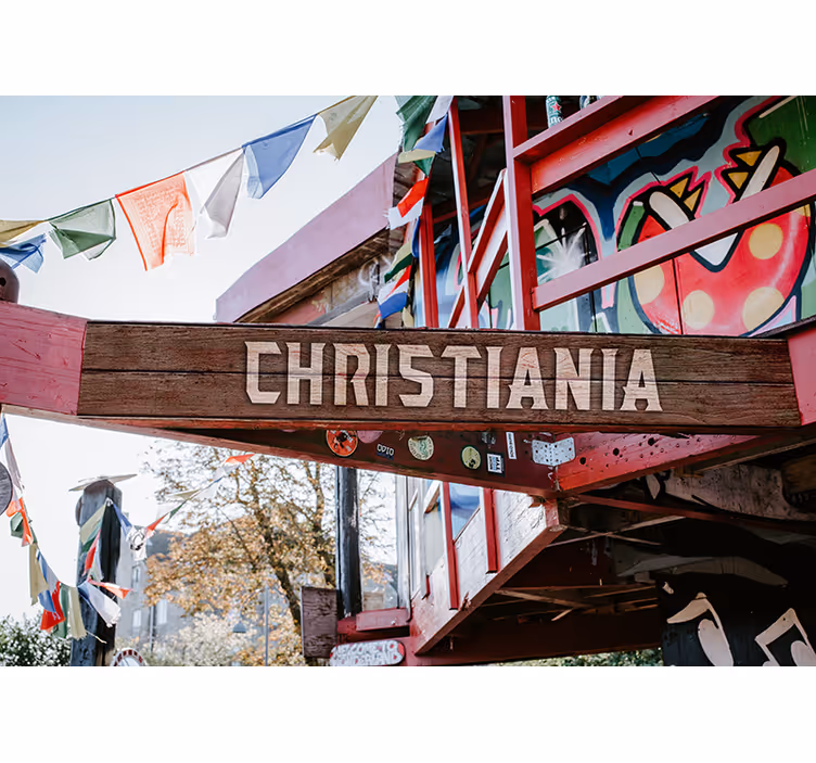 Bedroom roller blind christiania entrance design - TenStickers