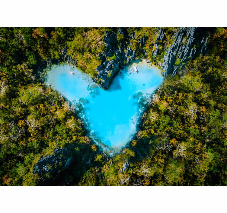 Heart-Shaped Lagoon love wall mural - TenStickers