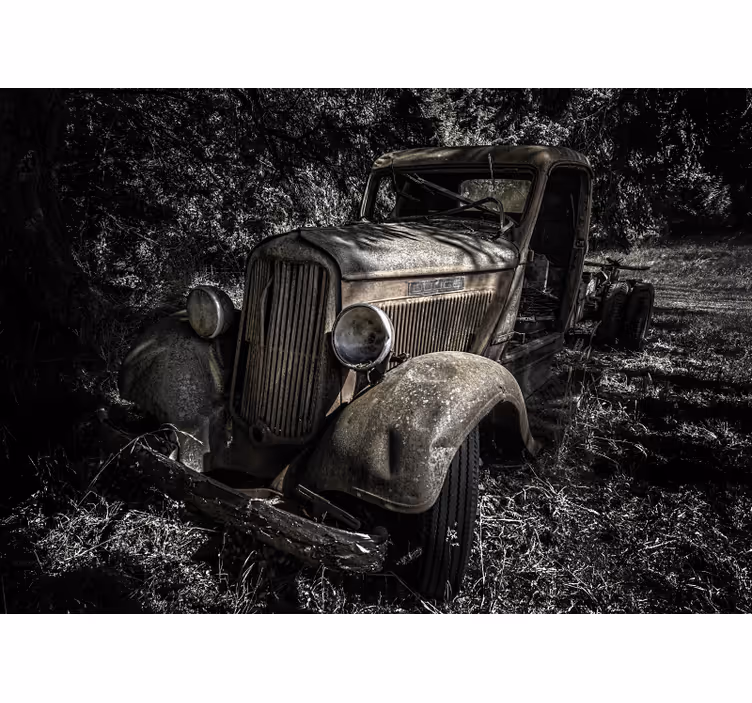 Rusty Vintage Truck vehicle wall mural - TenStickers