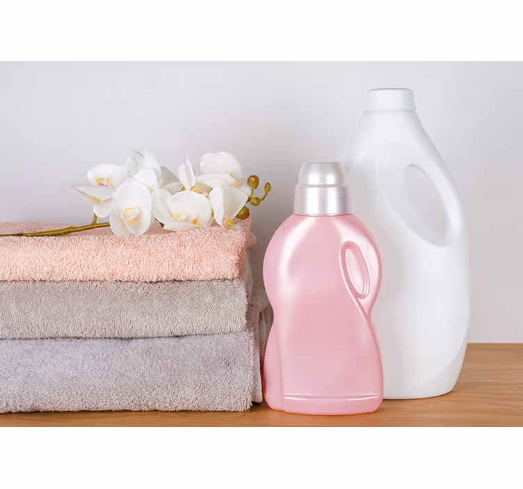 Soft Towels Arrangement bathroom wall mural - TenStickers