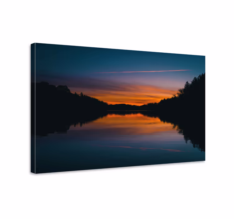 Serene sunset reflection landscape canvas - TenStickers