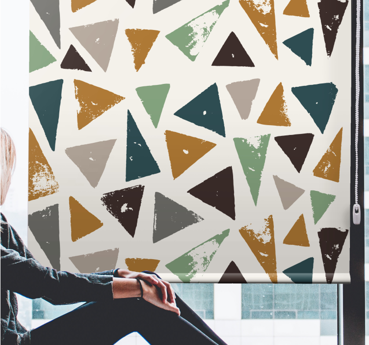 Geometric triangle motif master bedroom roller blind - TenStickers