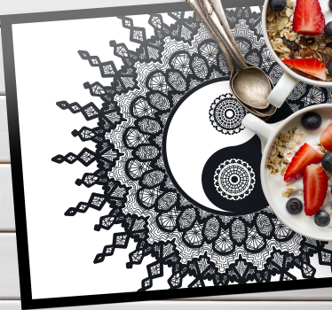 Yin yang mandala pattern placemat - TenStickers