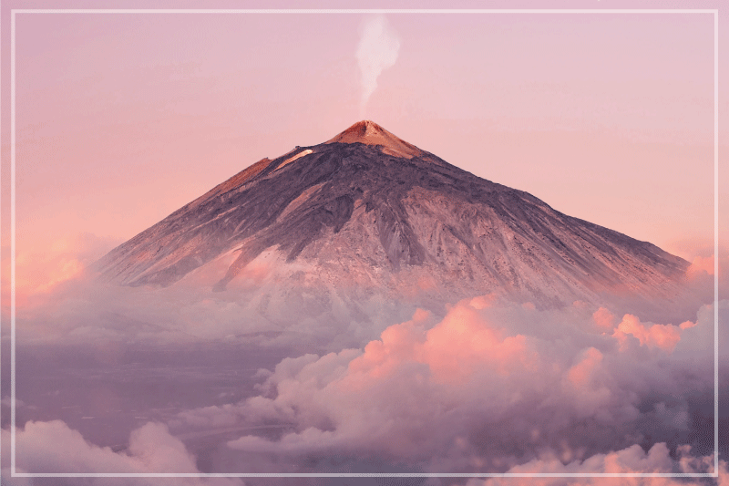 Modern placemat volcanic mountain scene - TenStickers