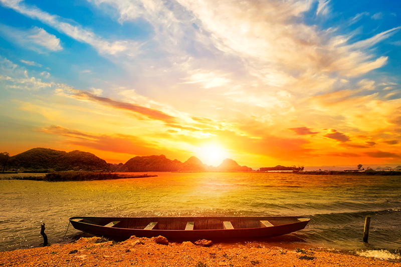 Modern placemat sunset over river - TenStickers