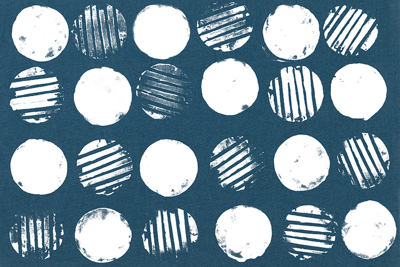 Placemat with geometric circle patterns - TenStickers