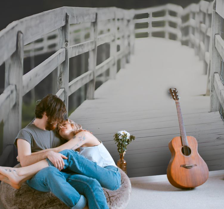 Love wall mural couple in peaceful embrace - TenStickers