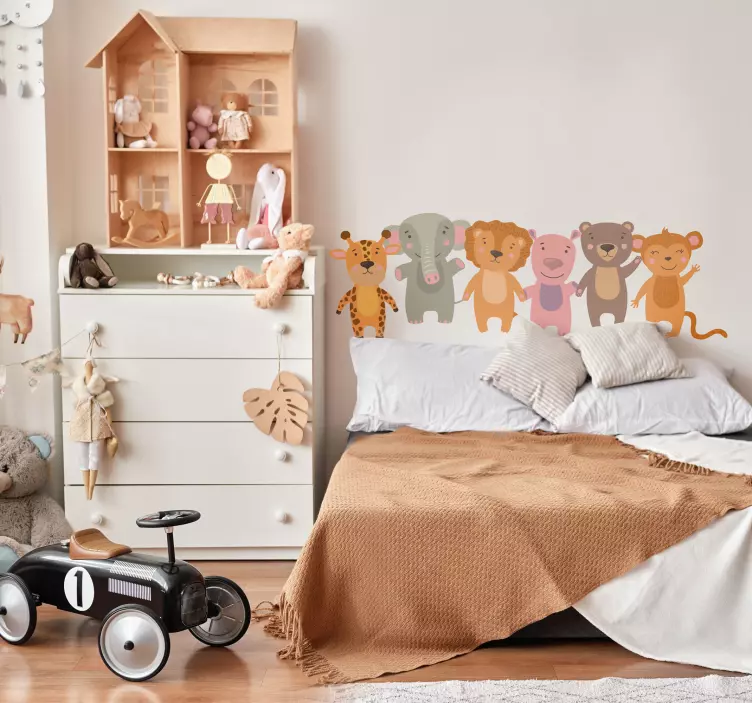 Animal Drawings headboard decal - TenStickers