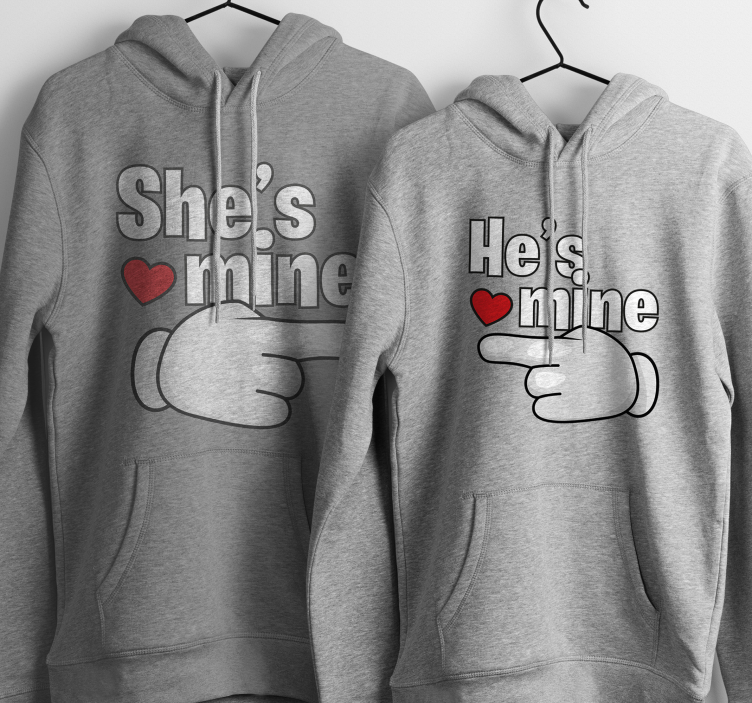 She is mine. Couple t shirt - TenStickers
